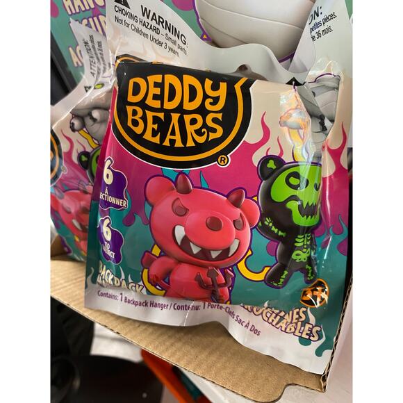 Deddy Bears Backpack Hanger Figures - Picture 2 of 4